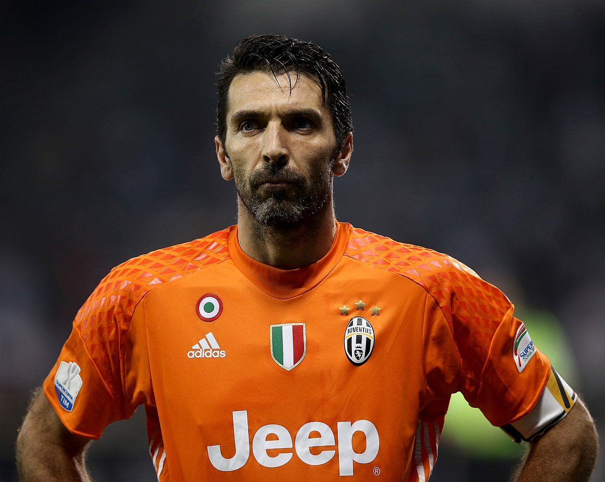 Buffon không còn bước chân đến World Cup lần nữa