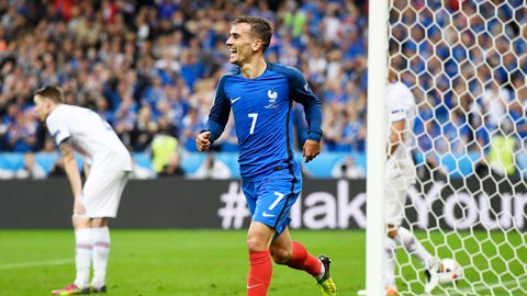 griezmann-doi-chan-bien-hoa-cua-dt-phap-2