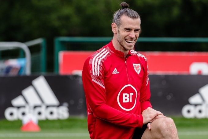 Bale sẽ ra sao khi phải nhận cảnh báo không được dự World Cup