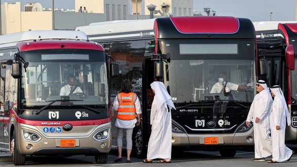 Để phục vụ World Cup 2022 Qatar chạy thử nghiệm 1.300 xe bus