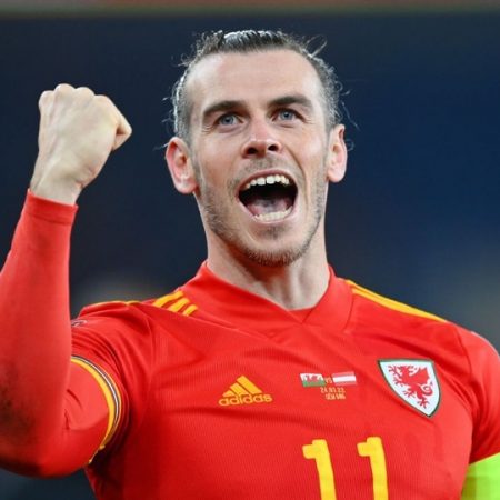 ĐT Xứ Wales thua trận, Gareth Bale lập kỷ lục