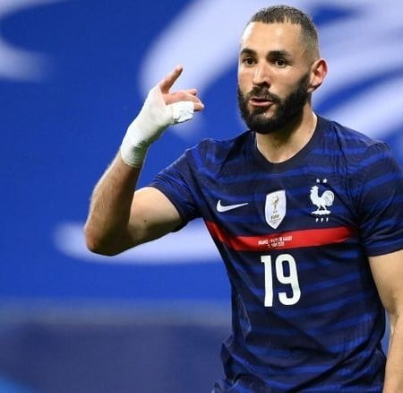 Dừng buổi tập sau 15 phút, Benzema khiến ĐT Pháp lo lắng