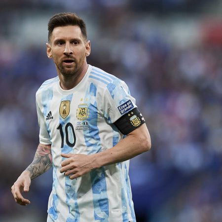 Pochettino nói: Messi cần vô địch World Cup để sánh ngang với Pele và Maradona